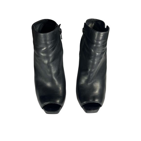 Stuart Weitzman Leather peep-toe ankle boots - Picture 2 of 10